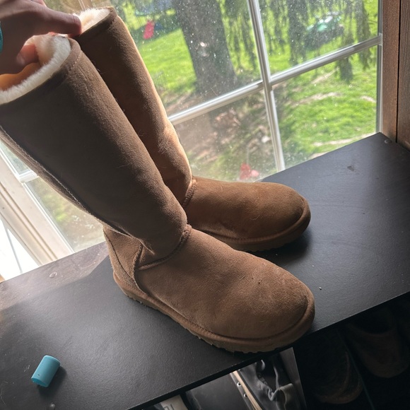 Ugg tall boots - Picture 2 of 4